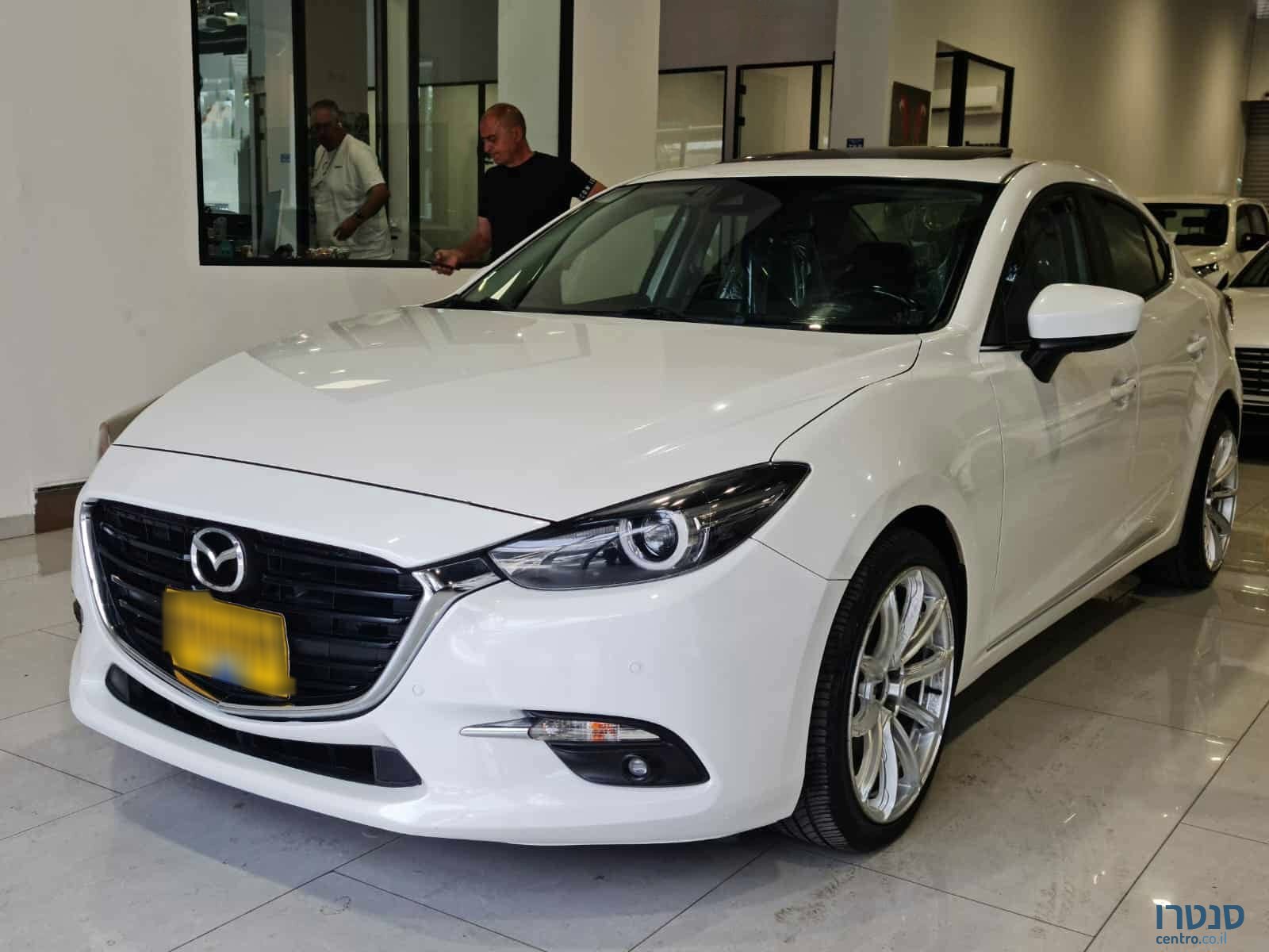 2018' Mazda 3 photo #1