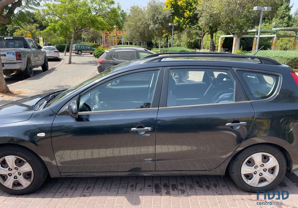 2010' Hyundai I30Cw יונדאי photo #2