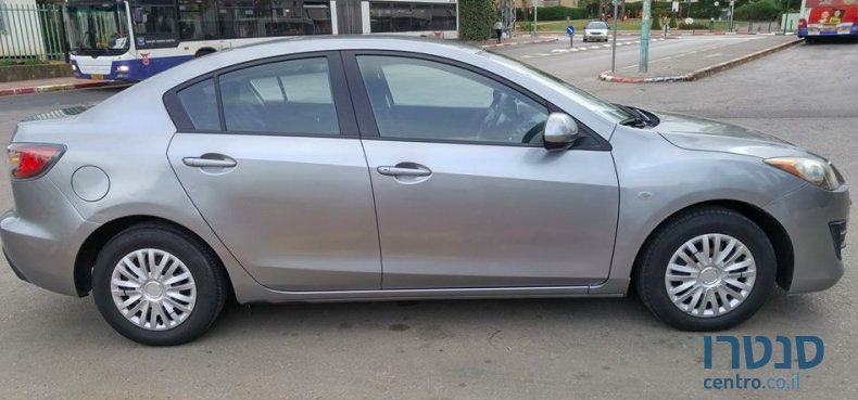 2012' Mazda 3 photo #1