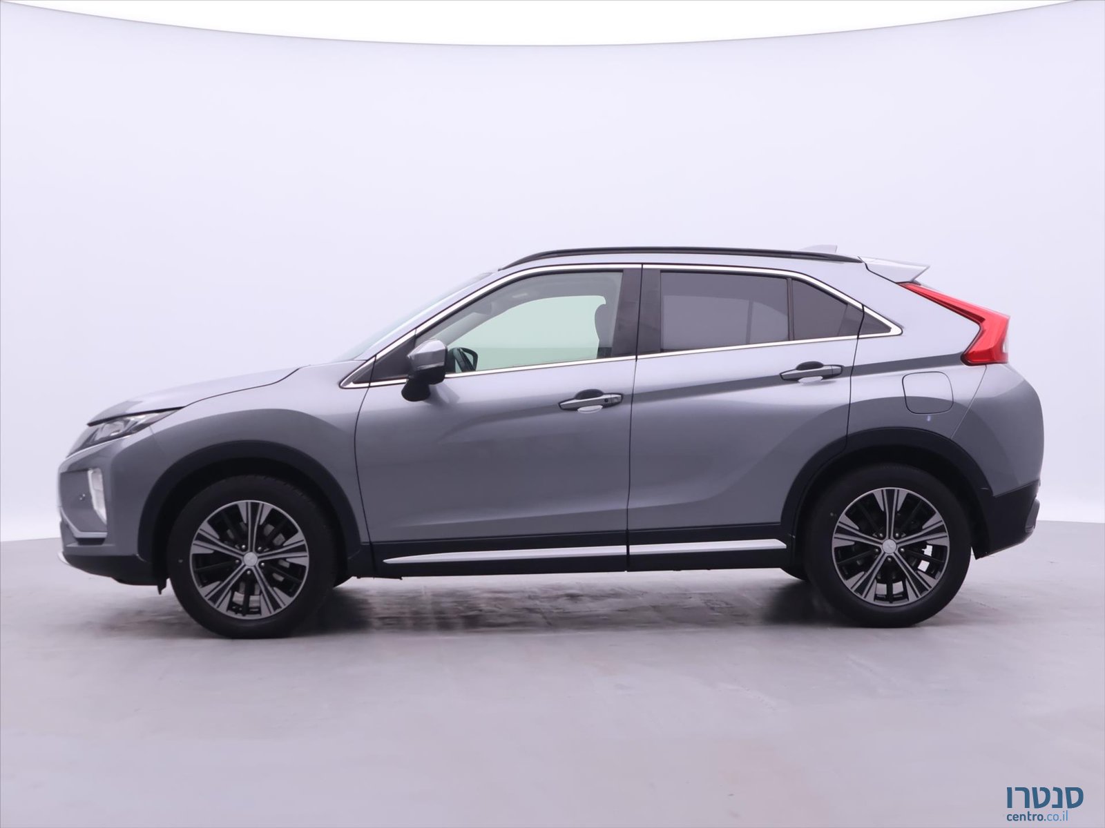 2021' Mitsubishi Eclipse Cross photo #3