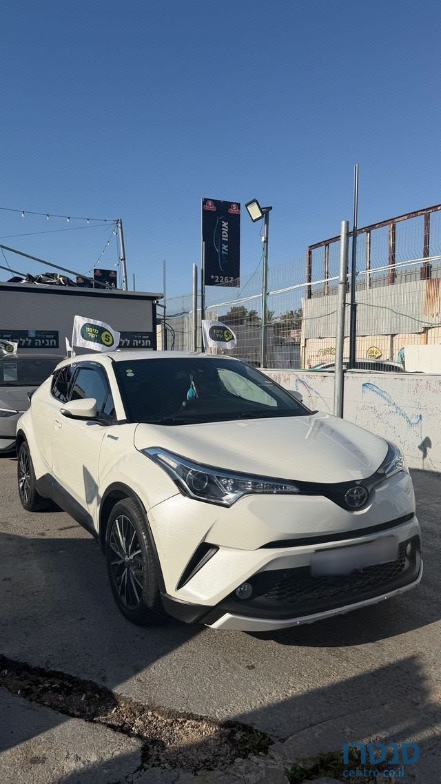 2019' Toyota C-HR טויוטה photo #1