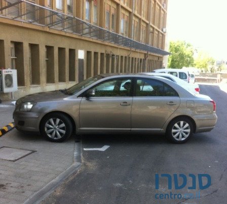 2007' Toyota Avensis photo #2