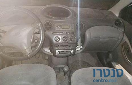 2000' Toyota Yaris טויוטה יאריס photo #2