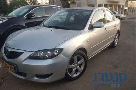 2006' Mazda 3 קומפורט photo #1