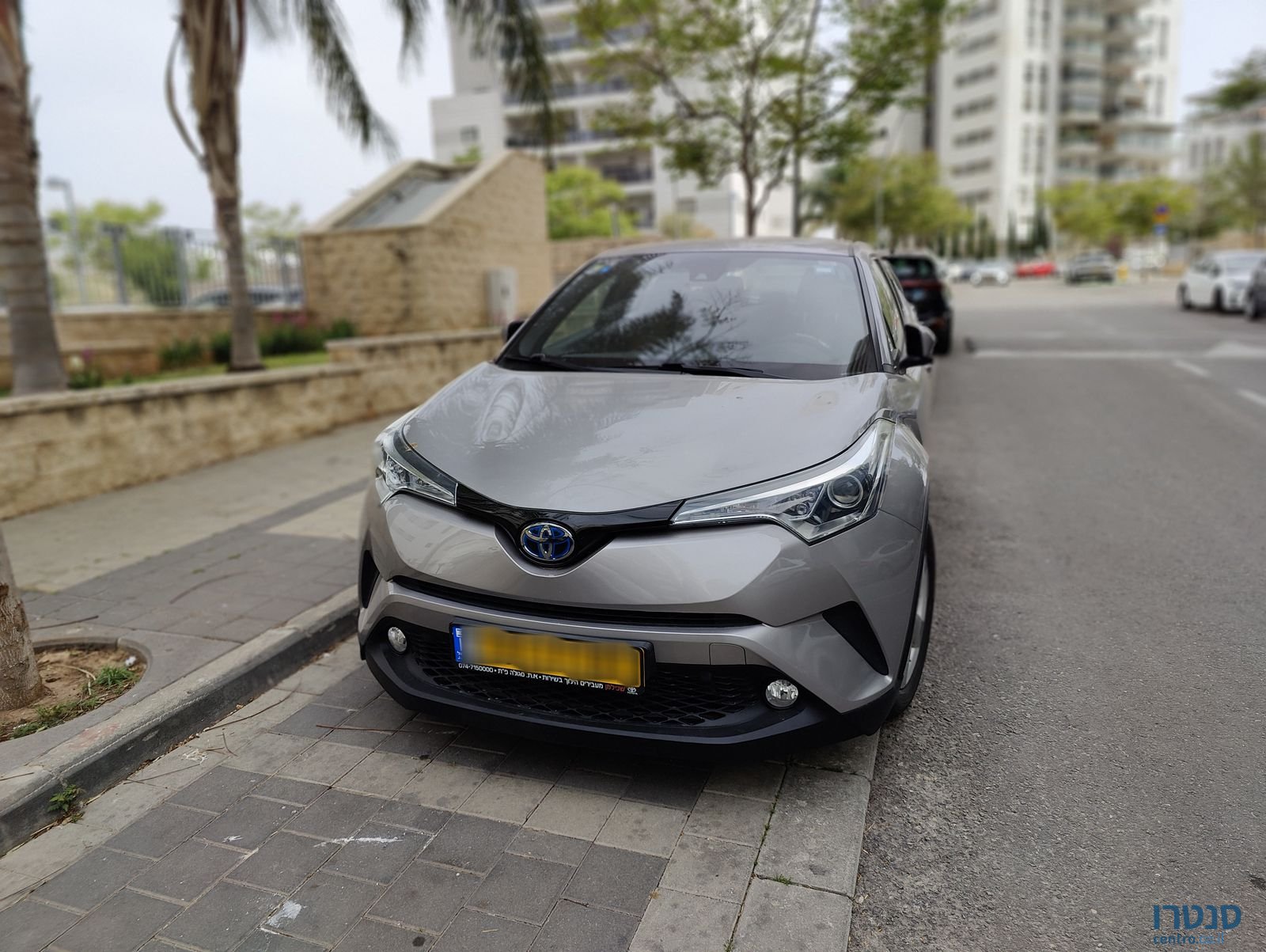 2018' Toyota C-HR טויוטה photo #2