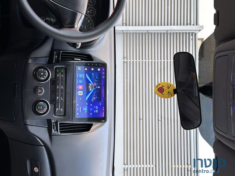 2011' Hyundai i30 יונדאי photo #2