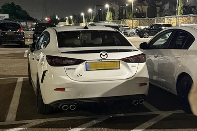 2018' Mazda 3 מאזדה