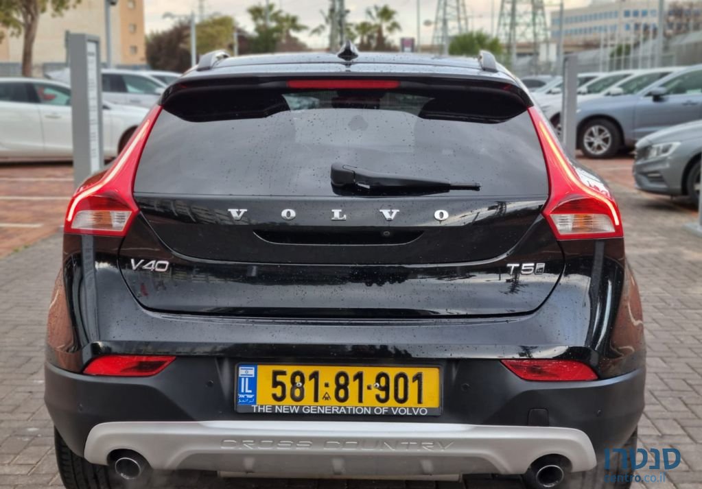 2019' Volvo V40 וולוו קרוס קאנטרי photo #4
