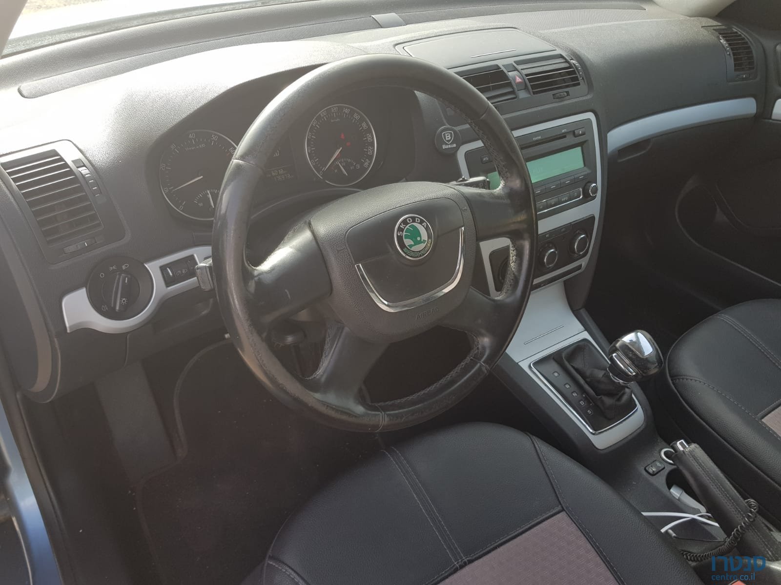 2010' Skoda Octavia photo #3