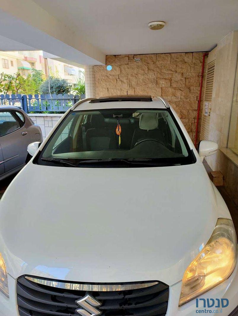 2014' Suzuki Crossover סוזוקי קרוסאובר photo #3