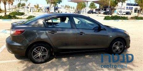 2010' Mazda 3 מאזדה 3 אקטיב photo #2