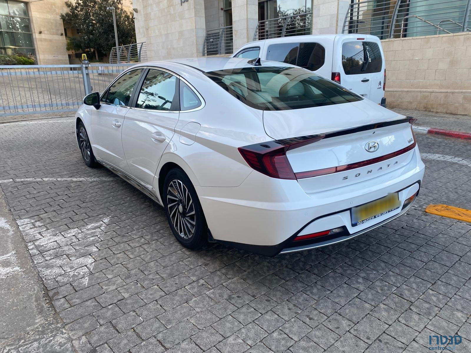 2022' Hyundai Sonata photo #4