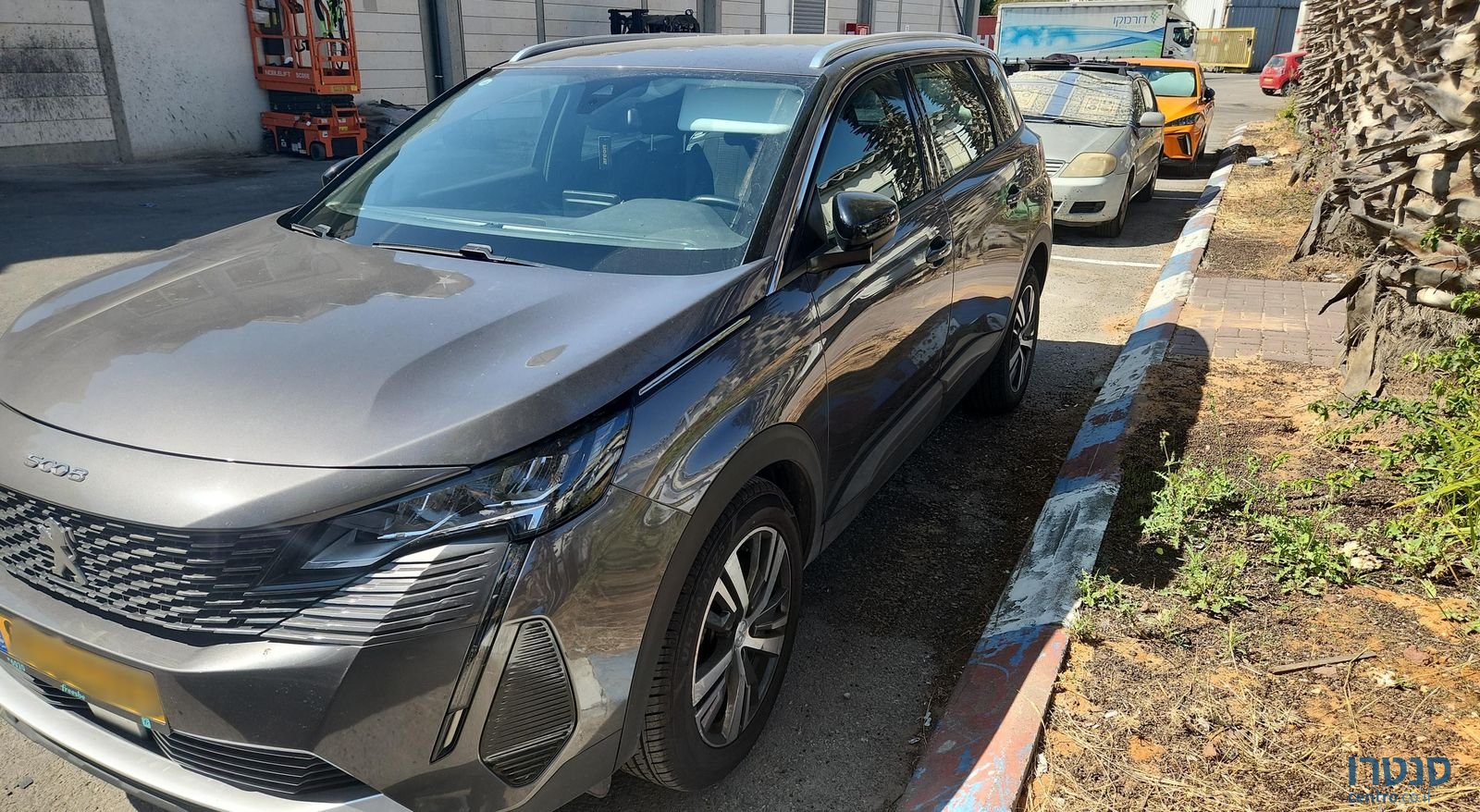 2022' Peugeot 5008 פיג'ו photo #2