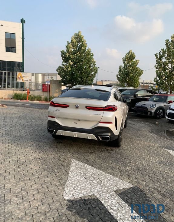 2022' BMW X6 ב.מ.וו photo #2