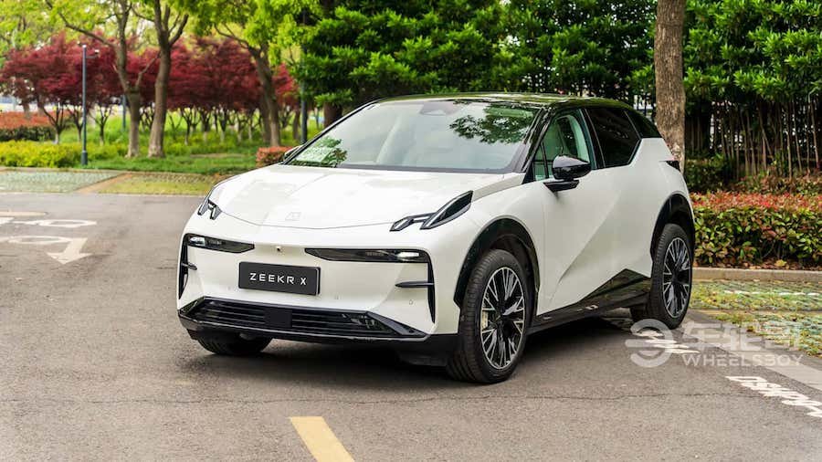 Zeekr X Is A Chinese EV Crossover With Pet Mode And Minifridge