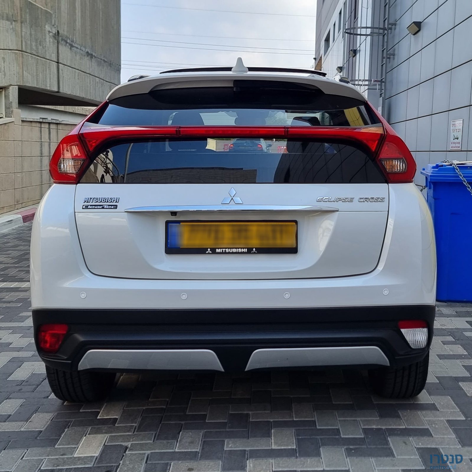 2019' Mitsubishi Eclipse photo #4