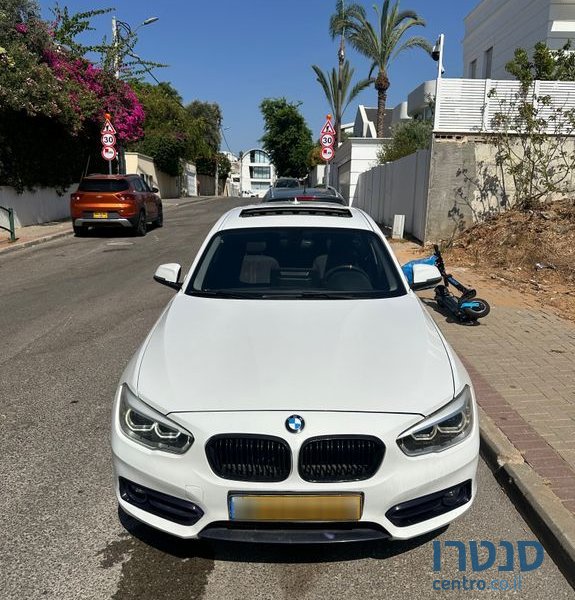 2015' BMW 1 Series ב.מ.וו סדרה 1 photo #4