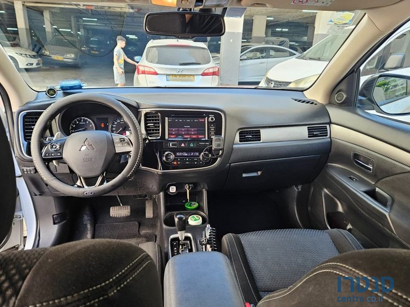 2016' Mitsubishi Outlander מיצובישי אאוטלנדר photo #5