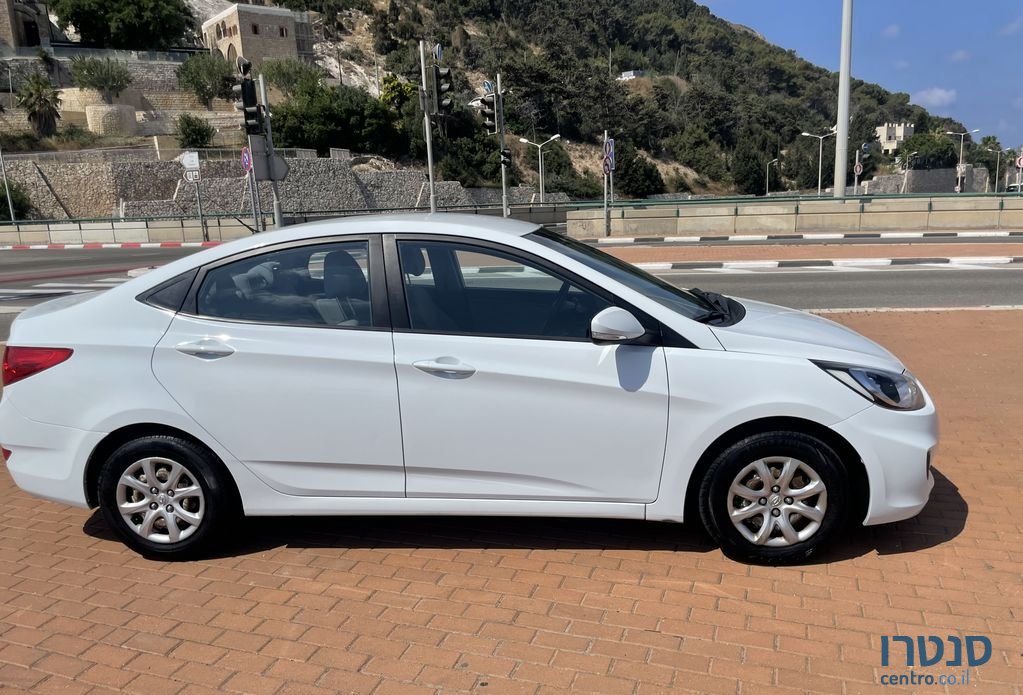 2014' Hyundai i25 יונדאי photo #3