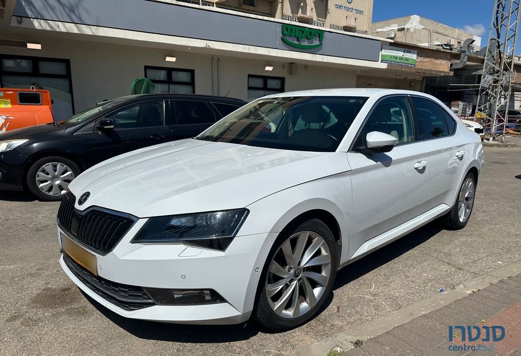 2019' Skoda Superb סקודה סופרב photo #1