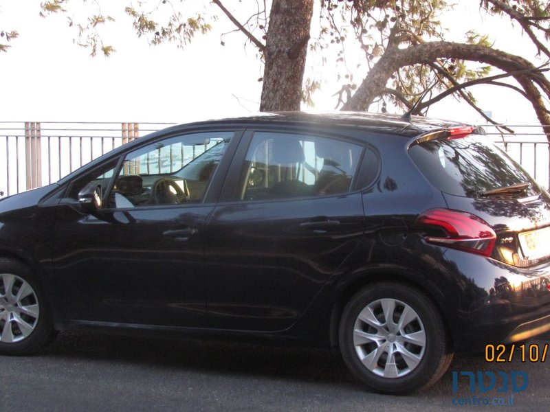 2016' Peugeot 208 photo #2