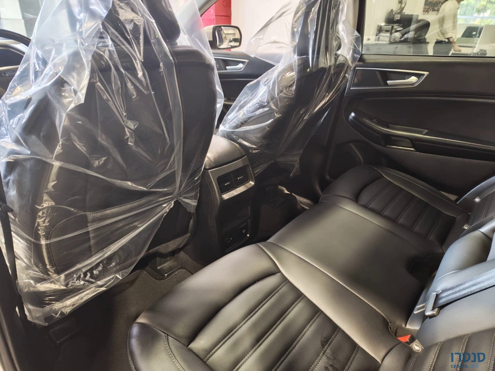 2022' Ford Edge photo #5