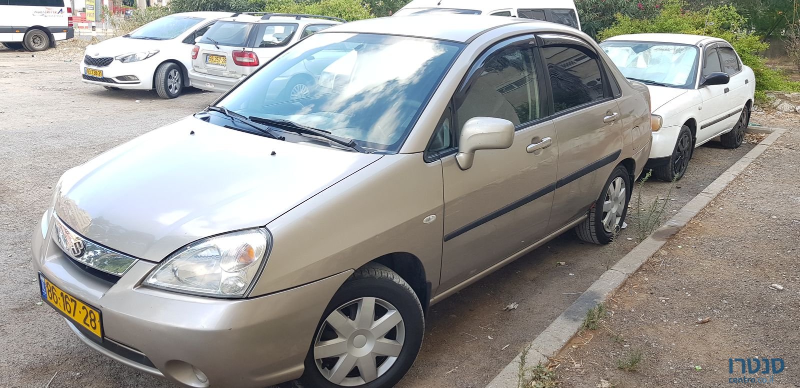 2003' Suzuki Liana photo #4