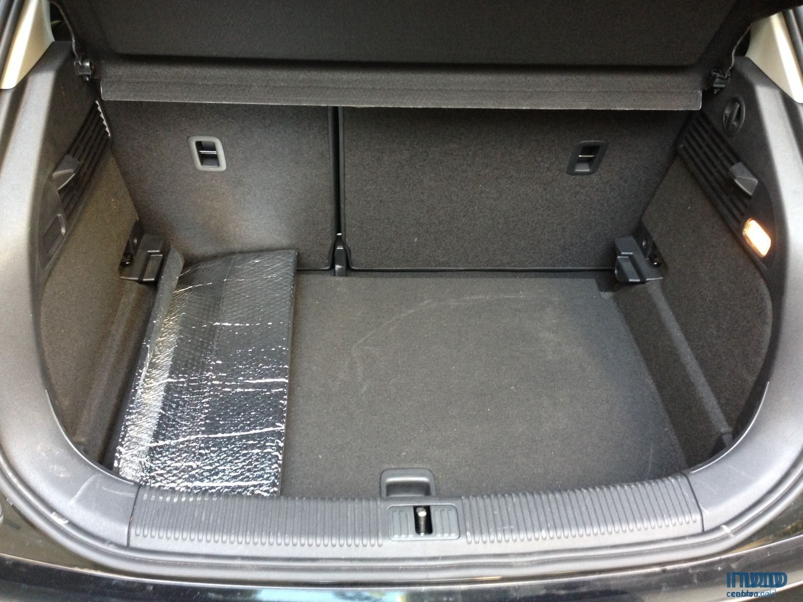 2016' Audi A1 photo #2