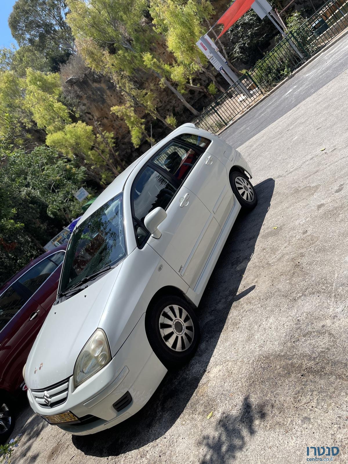 2007' Suzuki Liana photo #7