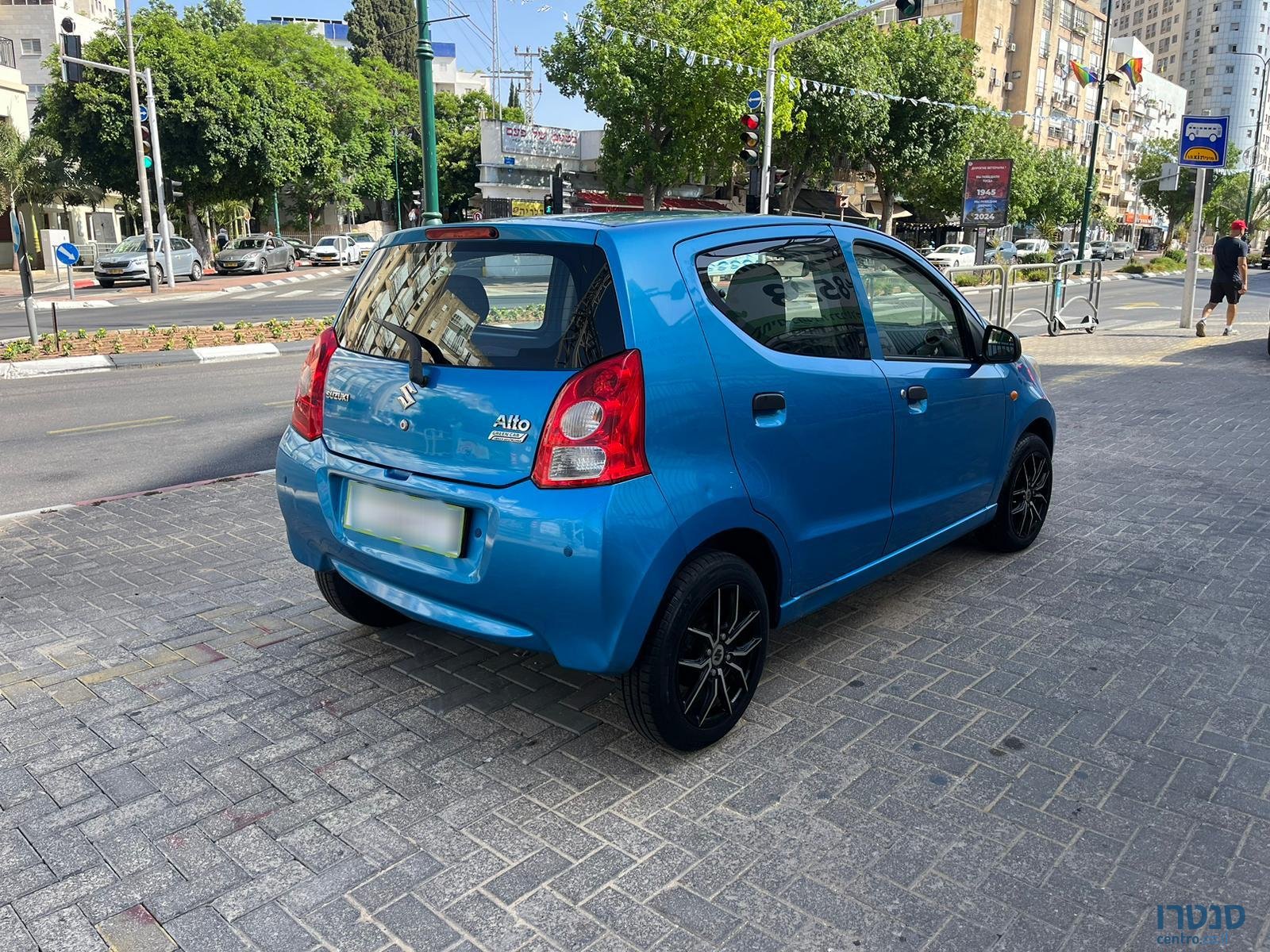 2015' Suzuki Alto photo #7