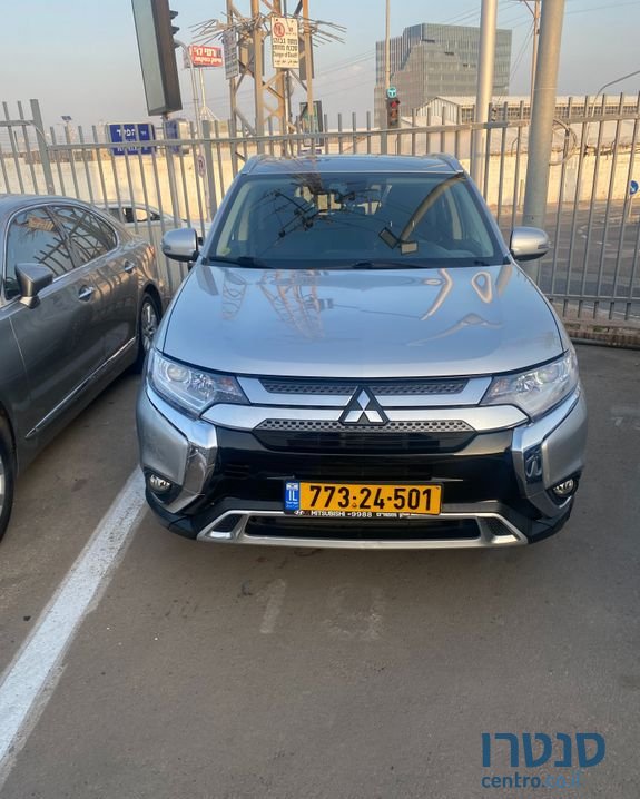2019' Mitsubishi Outlander מיצובישי אאוטלנדר photo #1