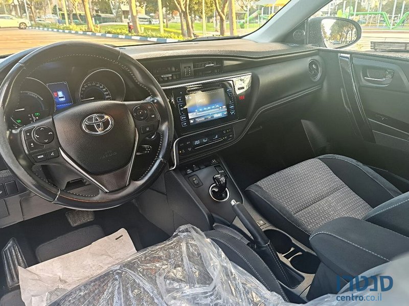 2018' Toyota Auris טויוטה אוריס photo #5