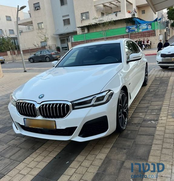 2022' BMW 5 Series ב.מ.וו סדרה 5 photo #1