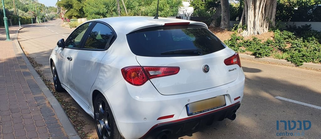 2018' Alfa Romeo Giulietta אלפא רומיאו ג'ולייטה photo #2