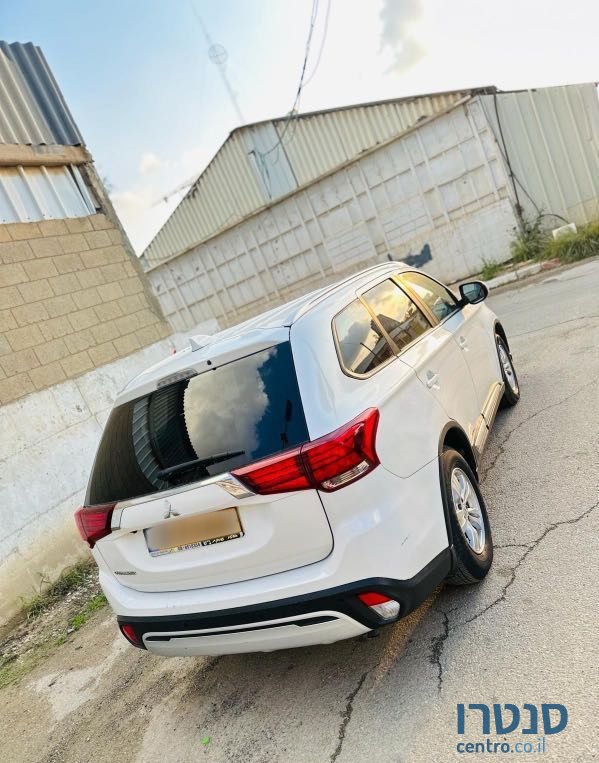 2019' Mitsubishi Outlander מיצובישי אאוטלנדר photo #4