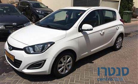 2013' Hyundai i20 i20 יונדאי photo #3