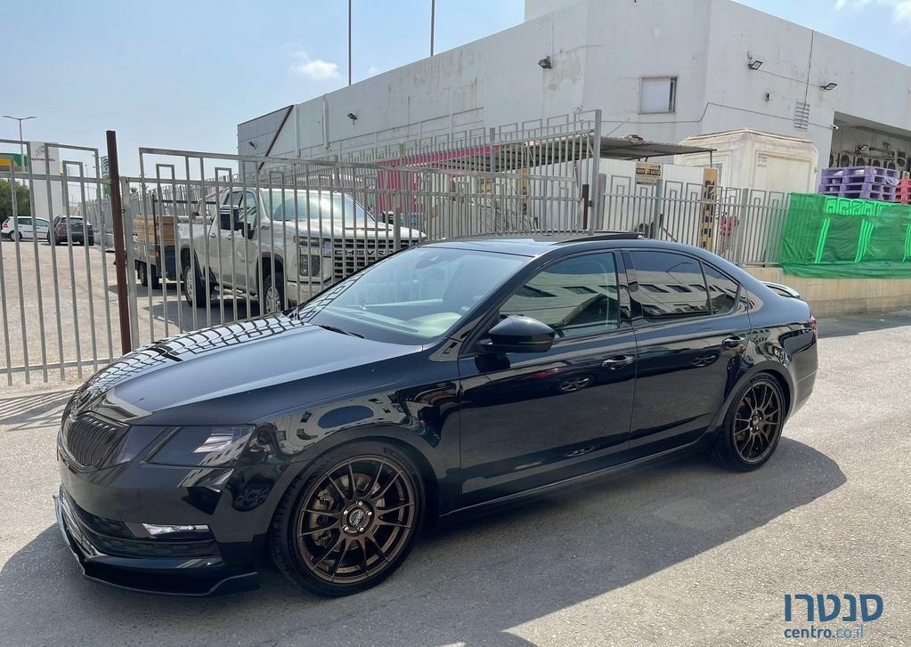 2017' Skoda Octavia סקודה אוקטביה photo #5