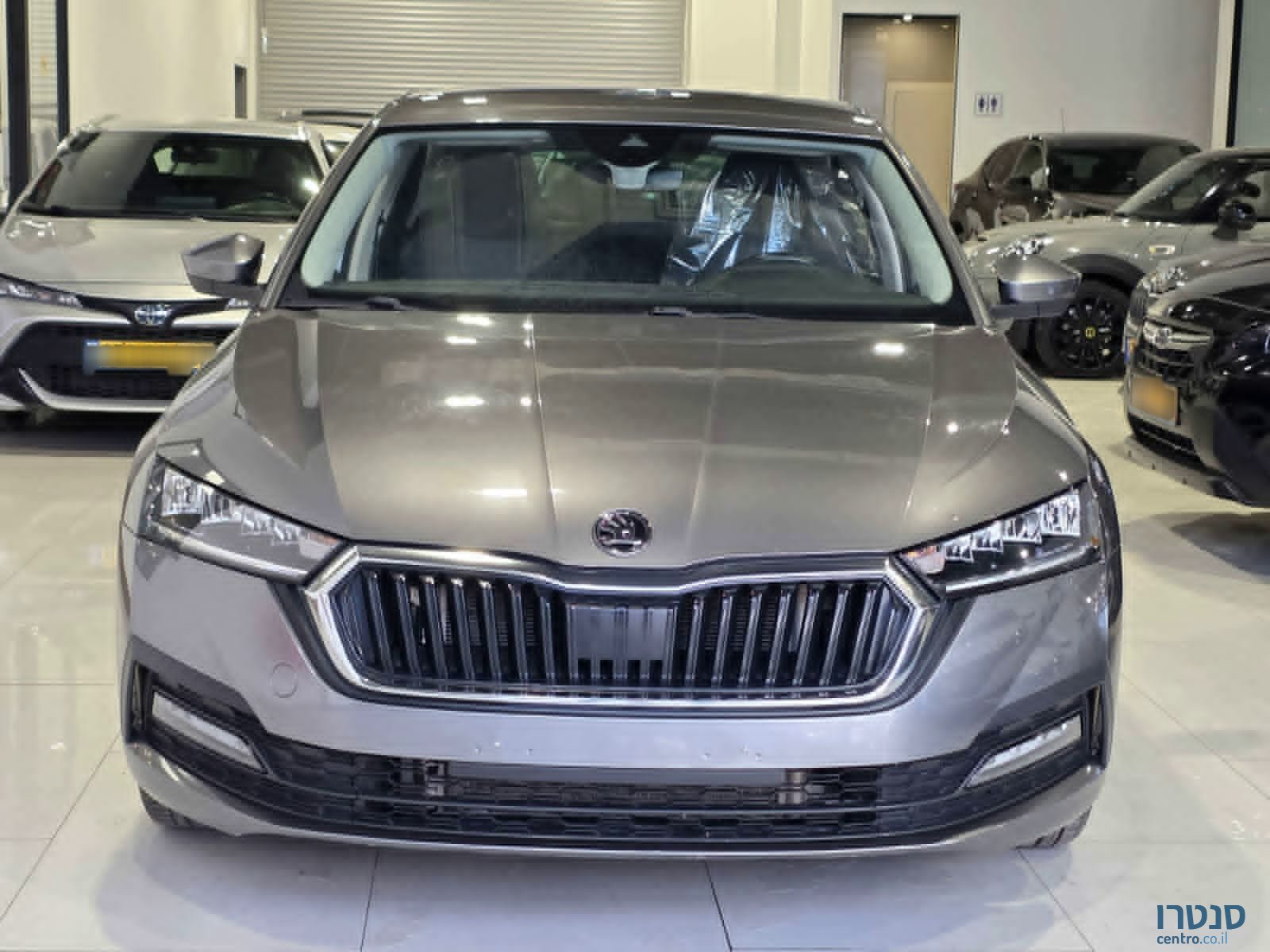 2023' Skoda Octavia photo #1