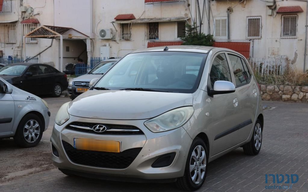 2013' Hyundai i10 יונדאי photo #1