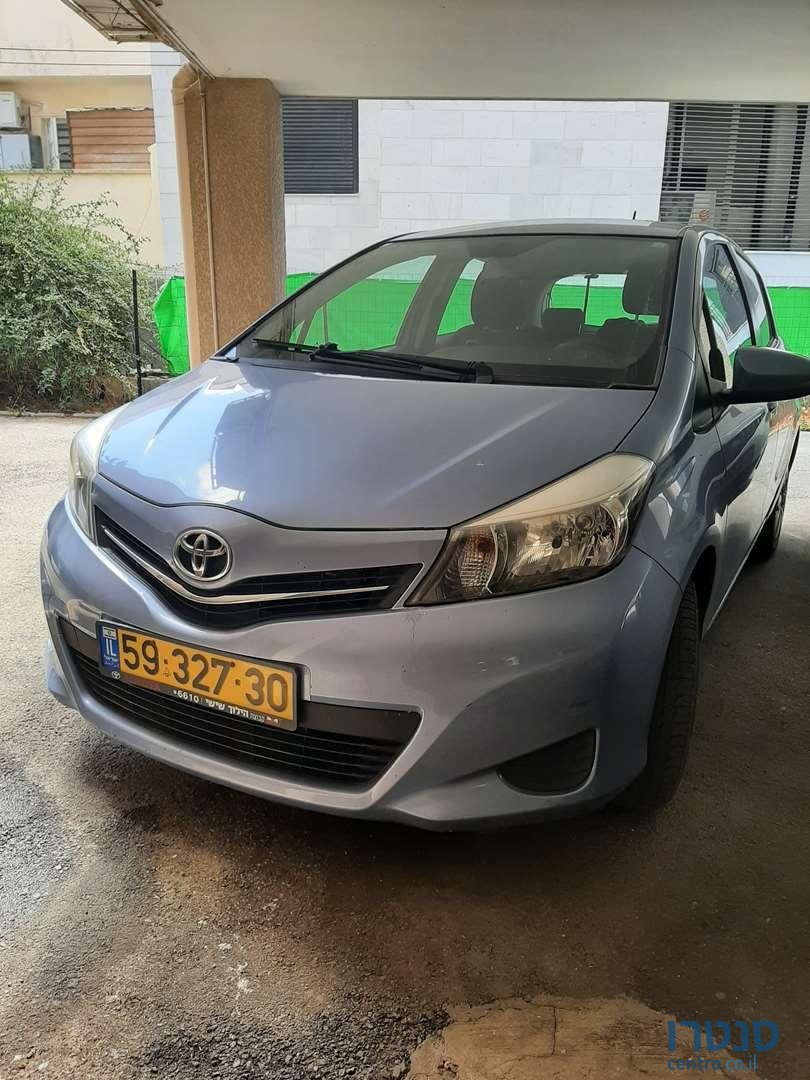 2014' Toyota Yaris טויוטה יאריס photo #3