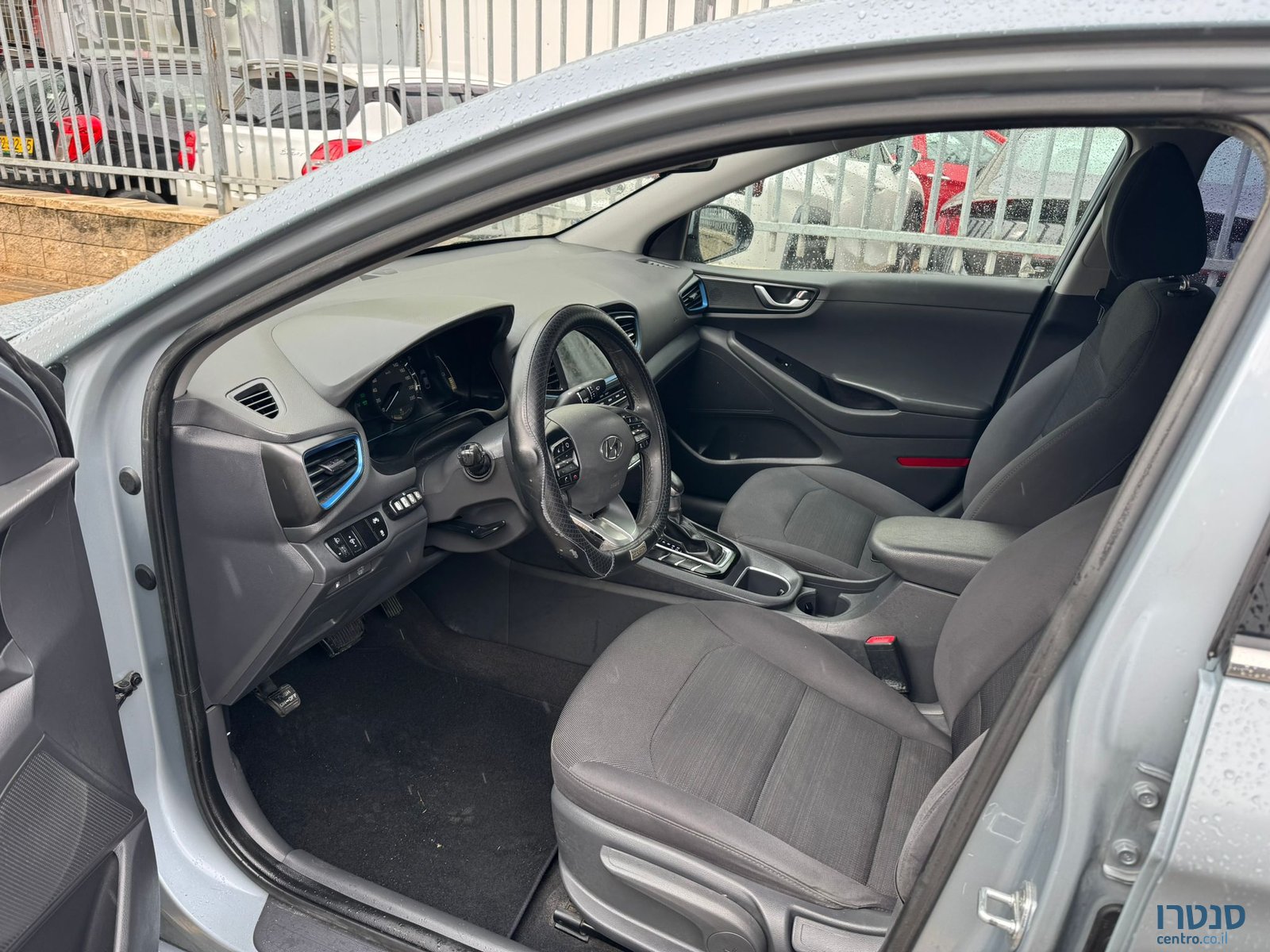 2018' Hyundai Ioniq photo #2