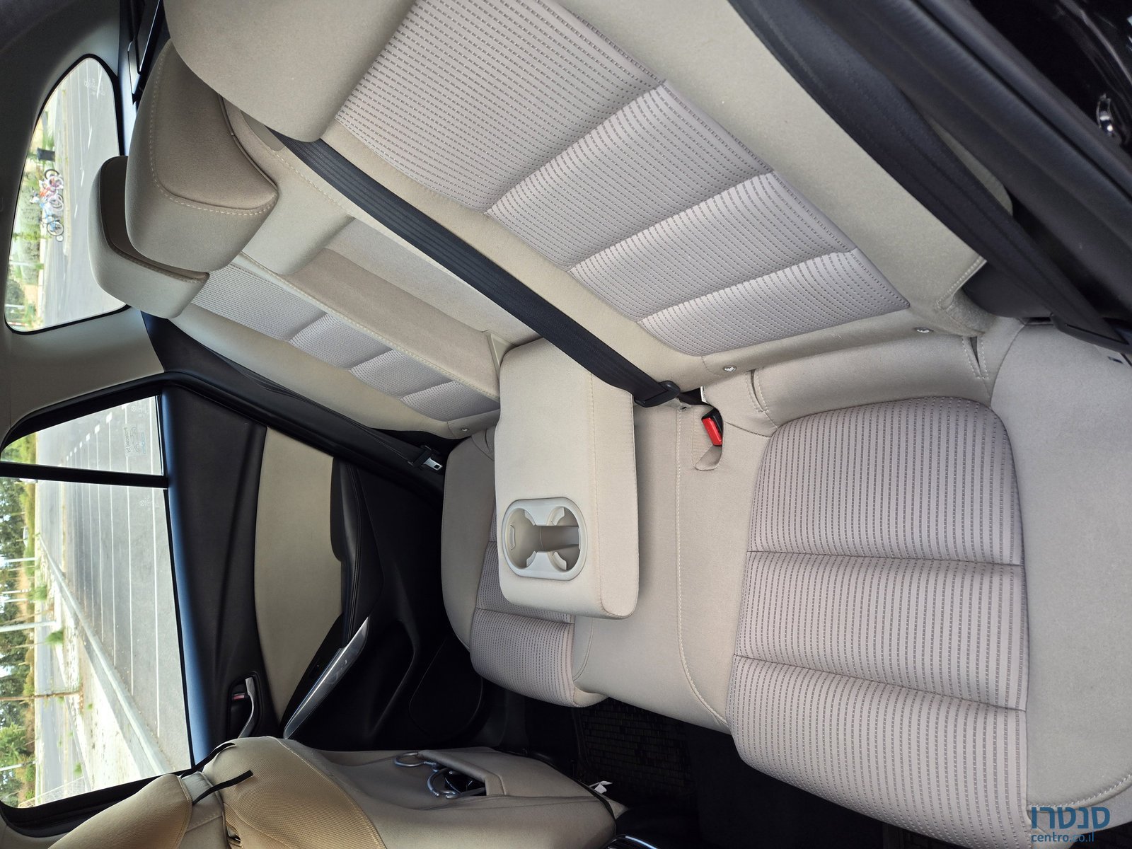 2016' Mazda стейшен luxury photo #5