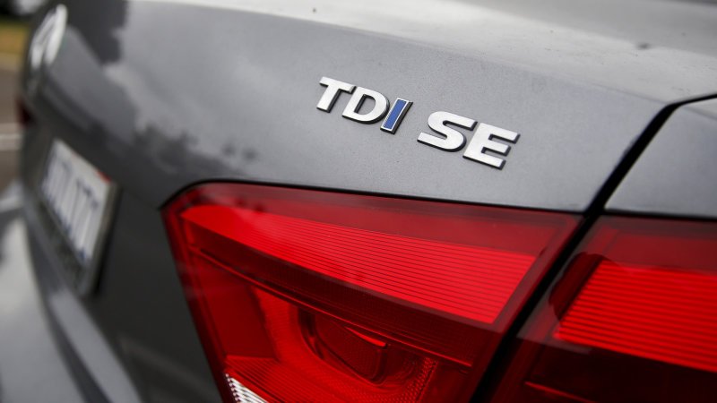 VW to offer officials a refit of 4 million diesel cars