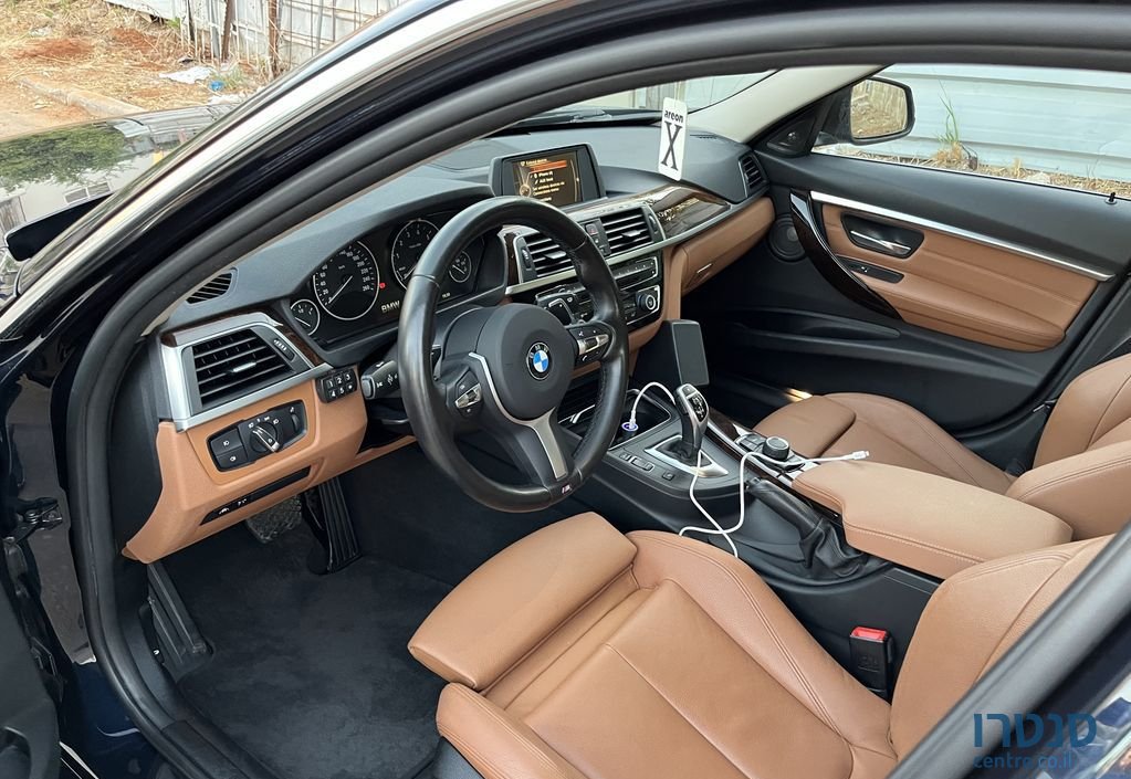 2017' BMW 3 Series ב.מ.וו סדרה 3 photo #2