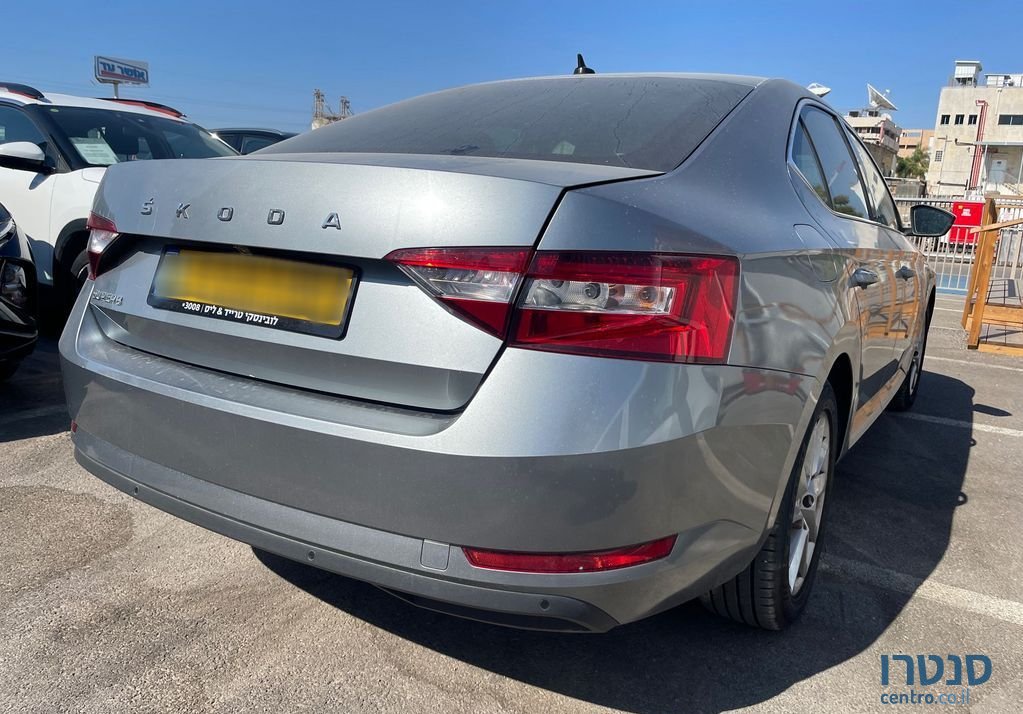 2020' Skoda Superb סקודה סופרב photo #4