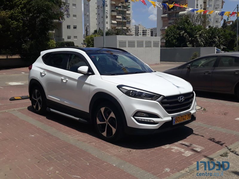 2016' Hyundai Tucson photo #5