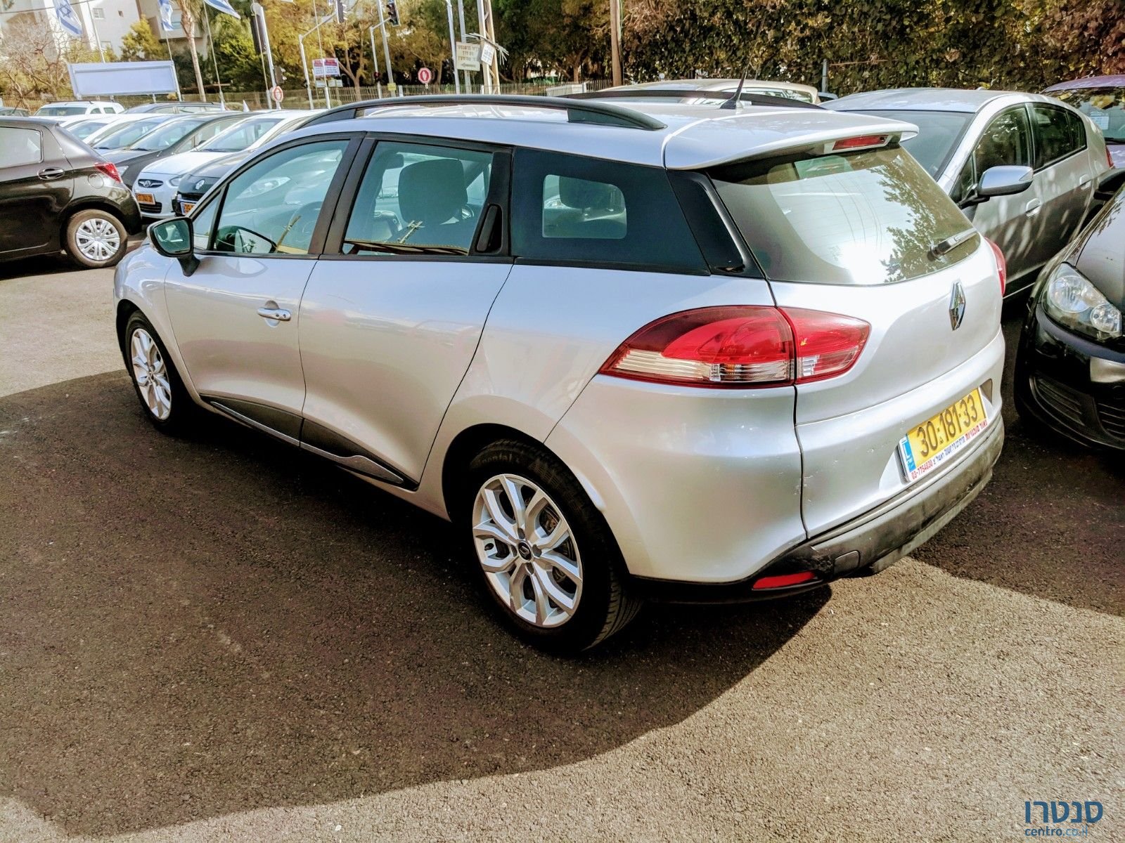 2015' Renault Clio photo #3