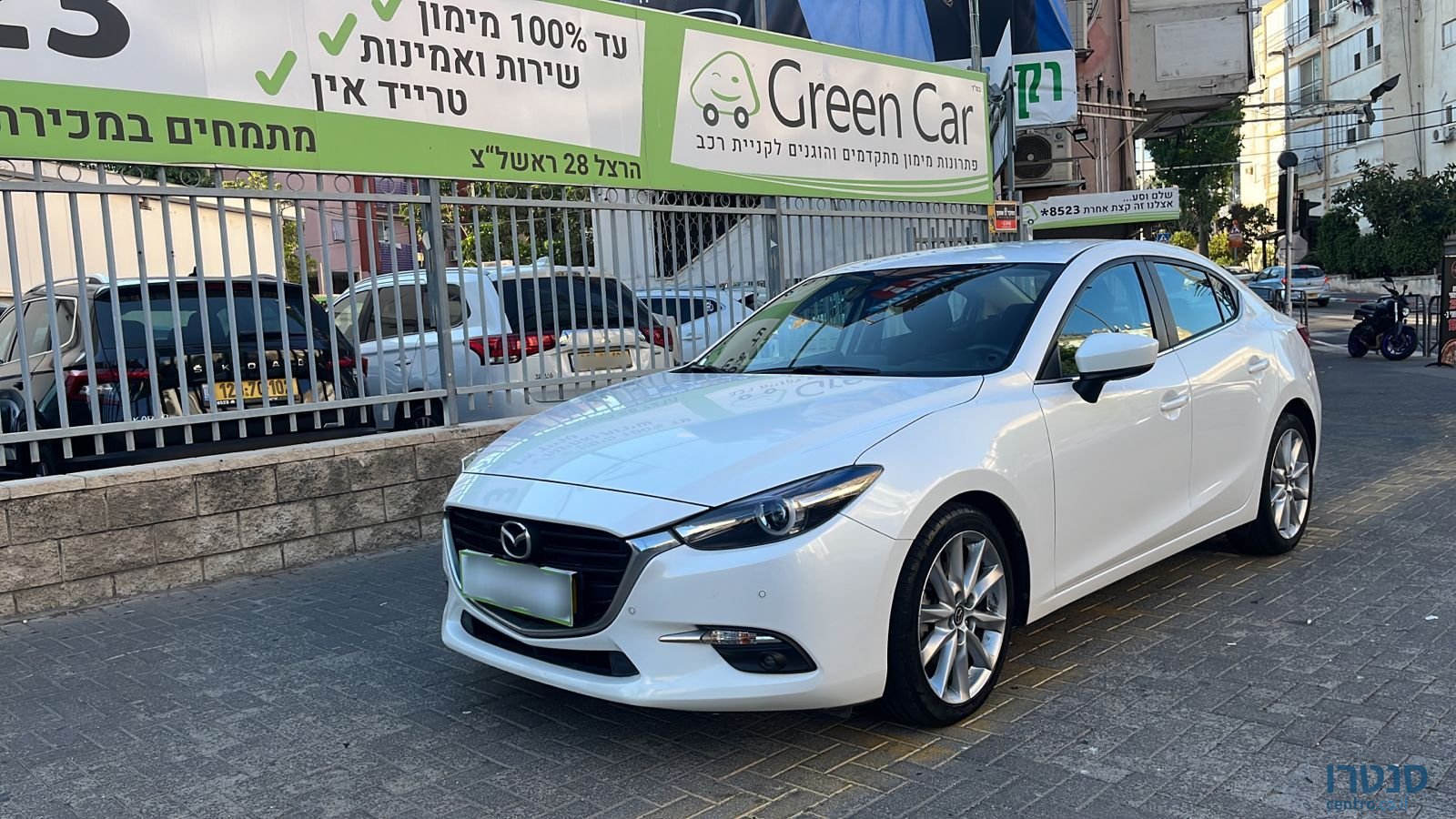 2018' Mazda 3 photo #1