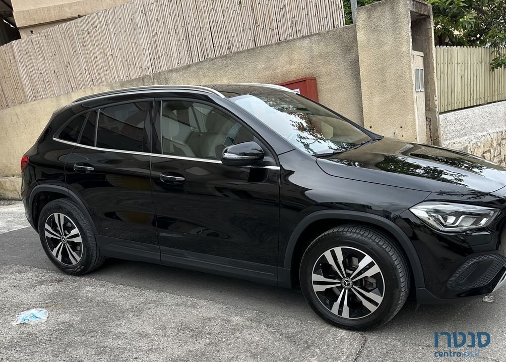 2021' Mercedes-Benz GLA מרצדס photo #1