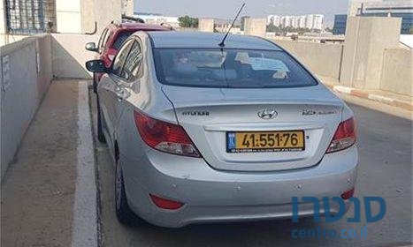 2011' Hyundai i25 i25 יונדאי photo #3